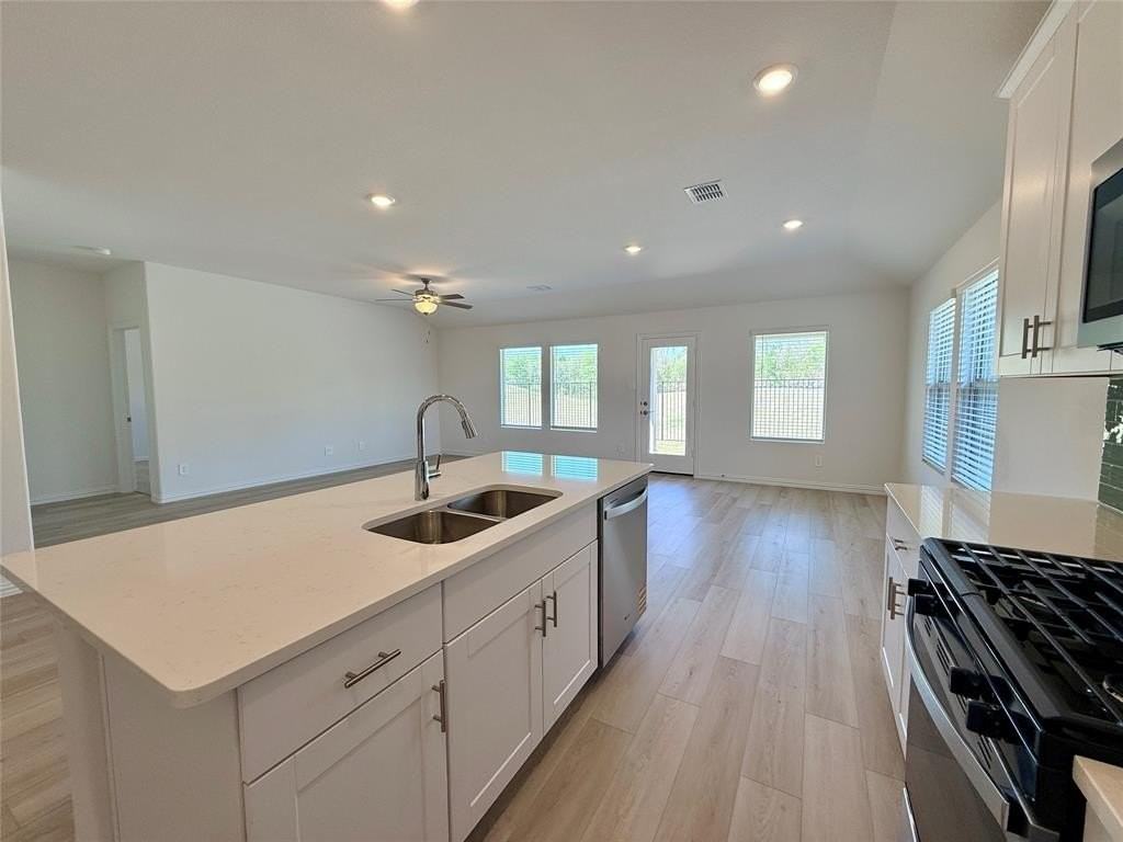 700 London Town Dr - Photo 6 of 28