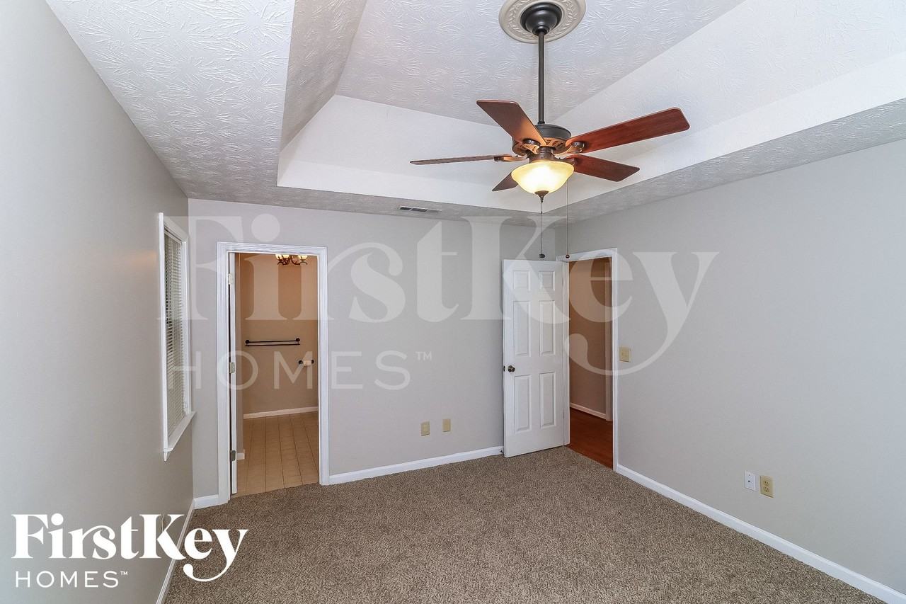 2905 Navajo Cir - Photo 7 of 14