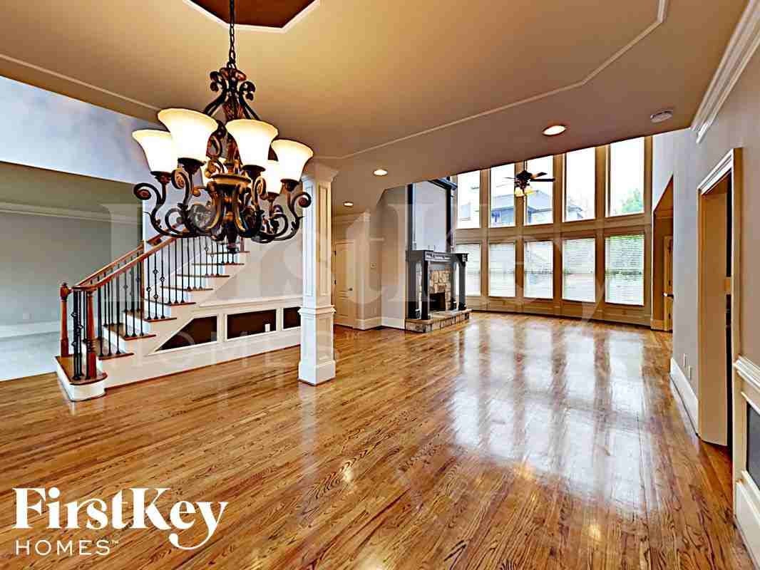 2585 Britt Trail Ct - Photo 2 of 18