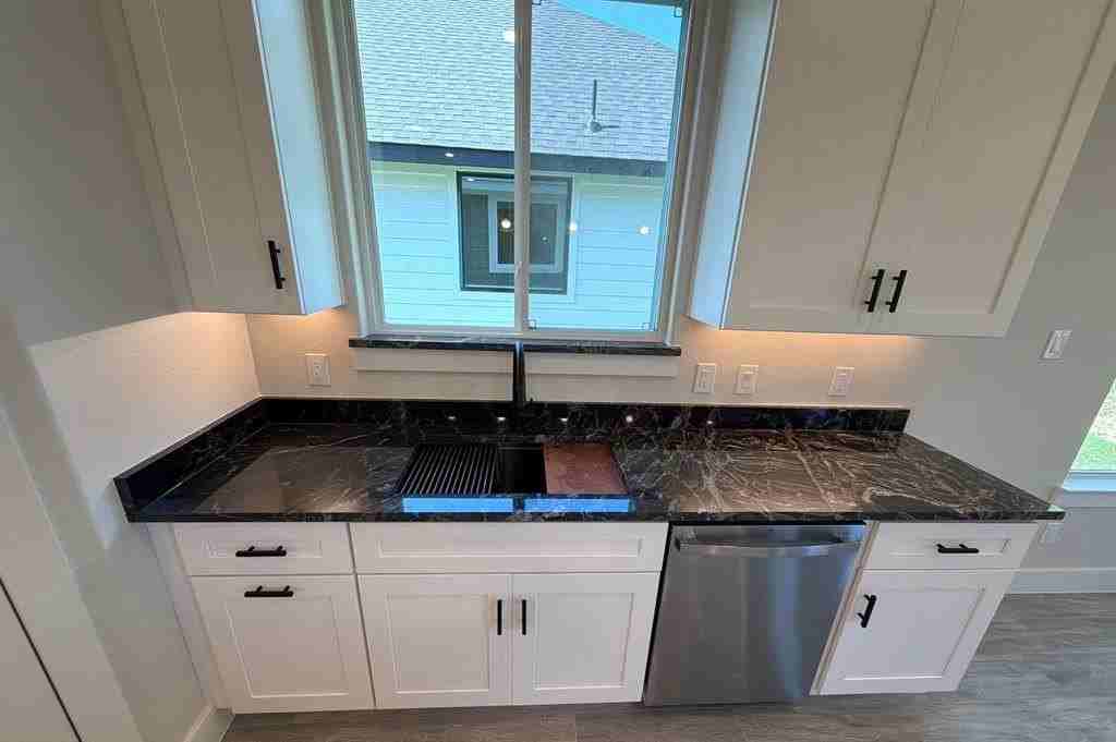 5709 Barkridge Dr - Photo 5 of 23