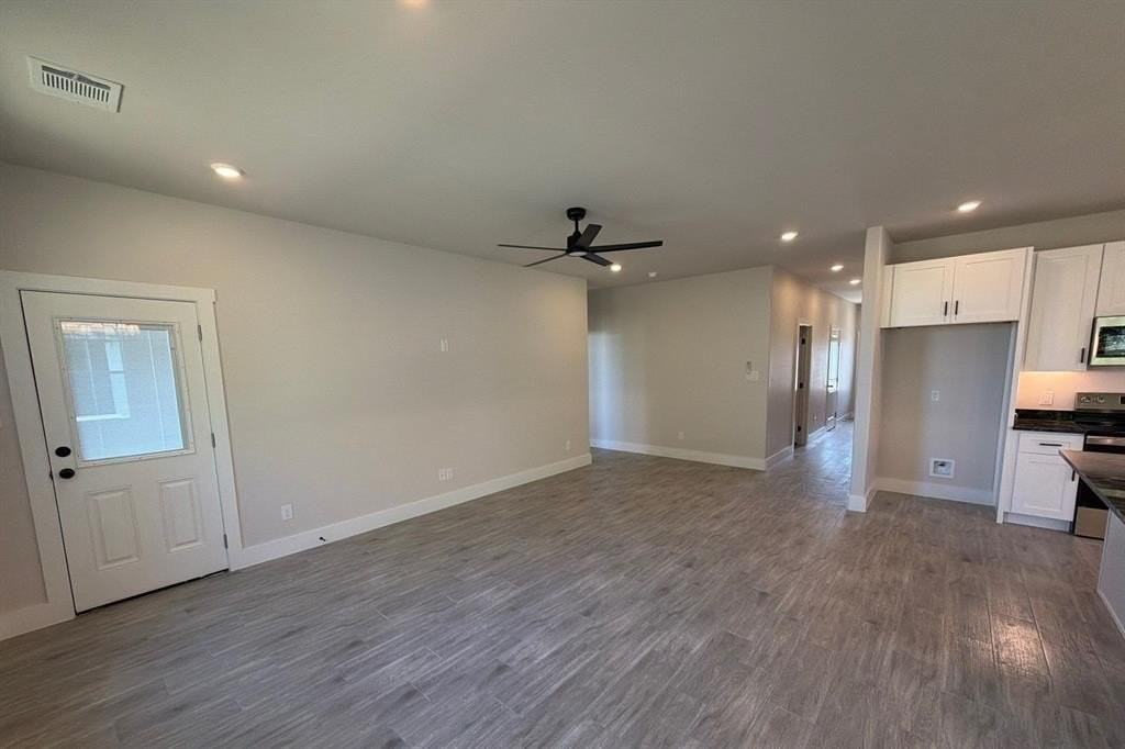 5709 Barkridge Dr - Photo 6 of 23