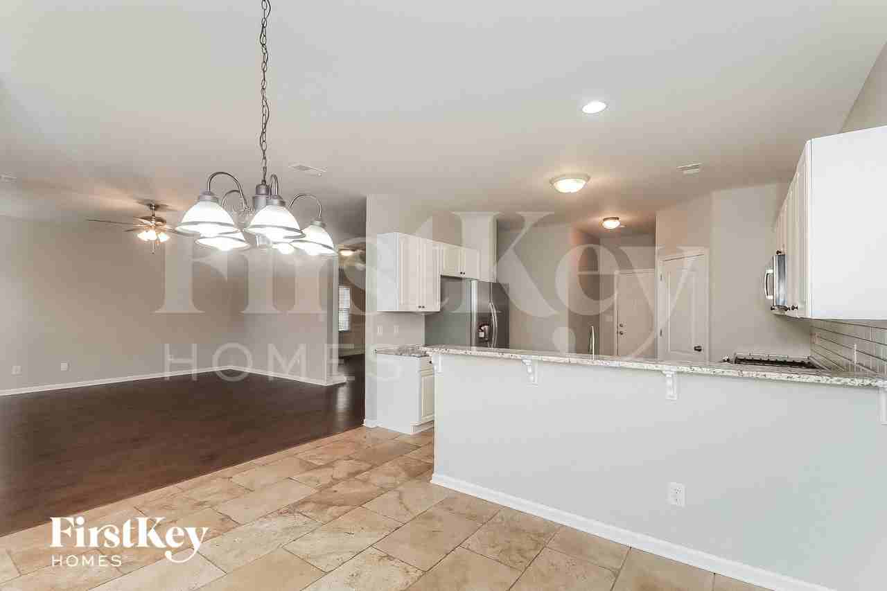 200 Mirramont St - Photo 5 of 15