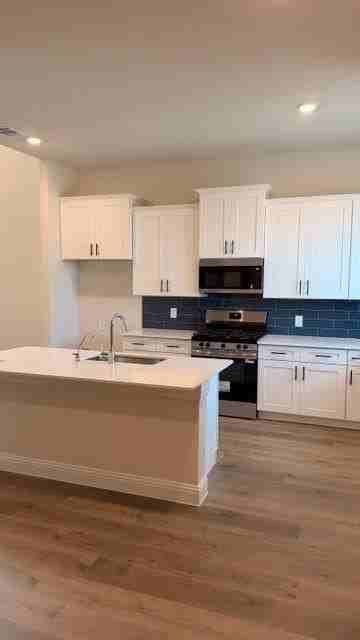 4540 Community Ct - Photo 3 of 16