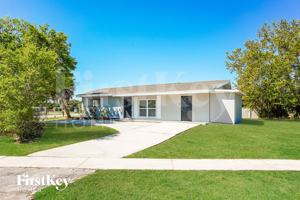 featured image of 1633 Hayworth Rd