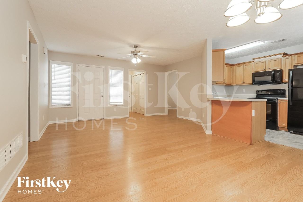 1236 Mcpherson Church Rd - Photo 3 of 14