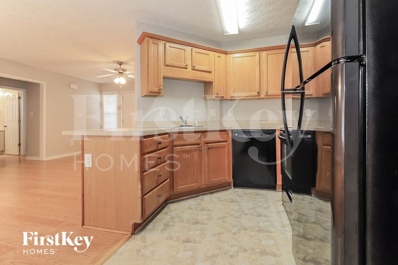 1236 Mcpherson Church Rd - Photo 6 of 14