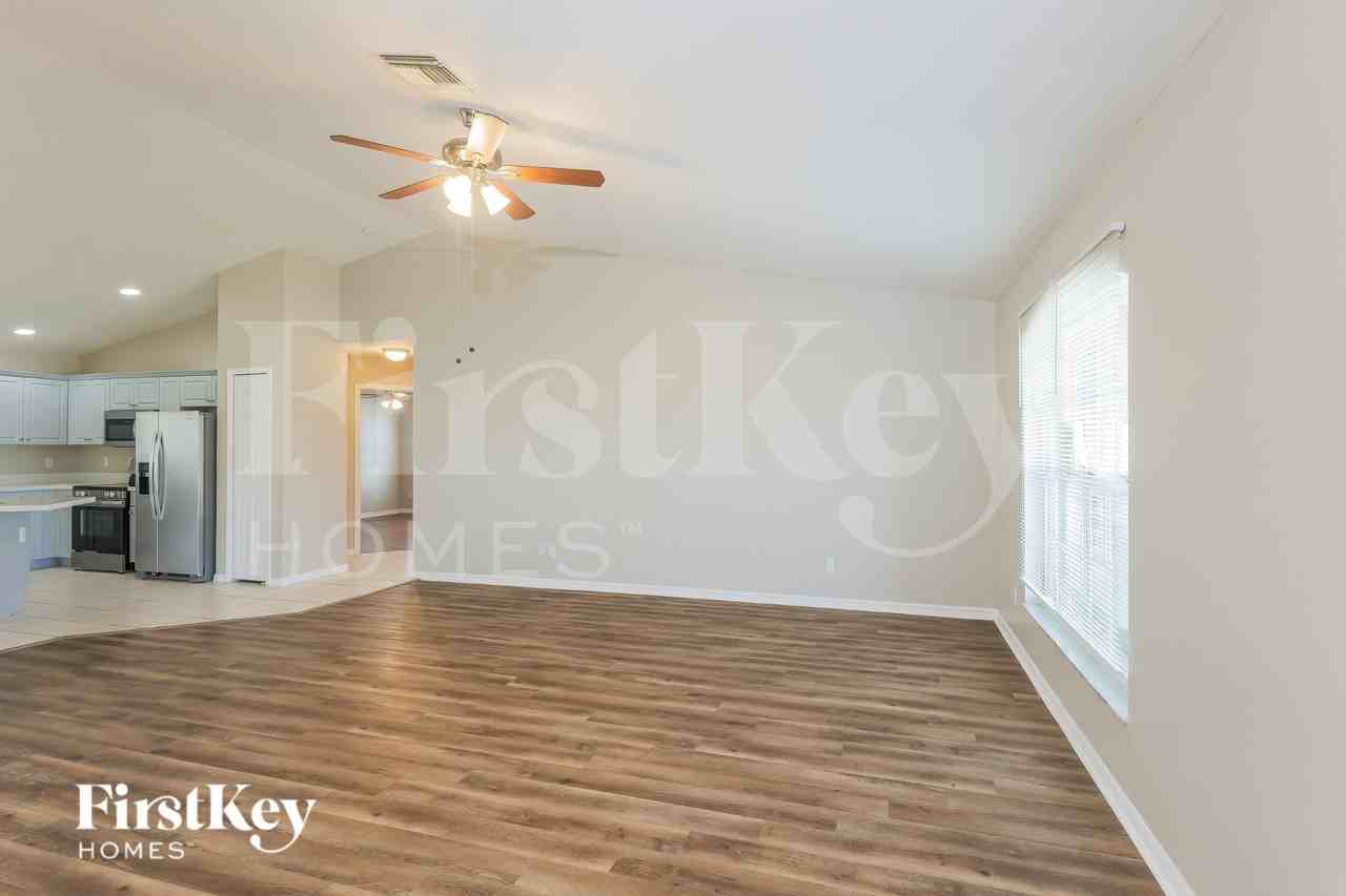 1116 Swst - Photo 2 of 19