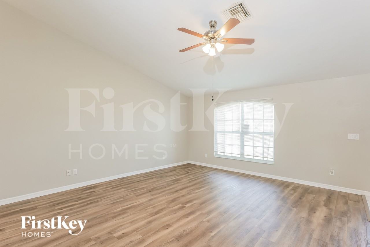 1116 Swst - Photo 4 of 19