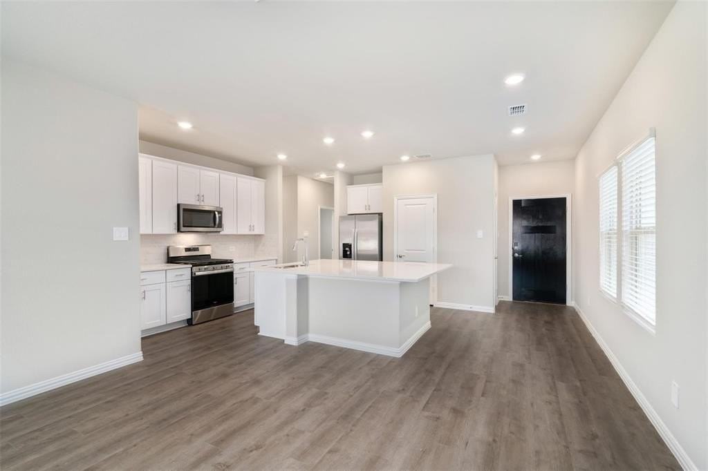 206 Berkshire Dr - Photo 7 of 29