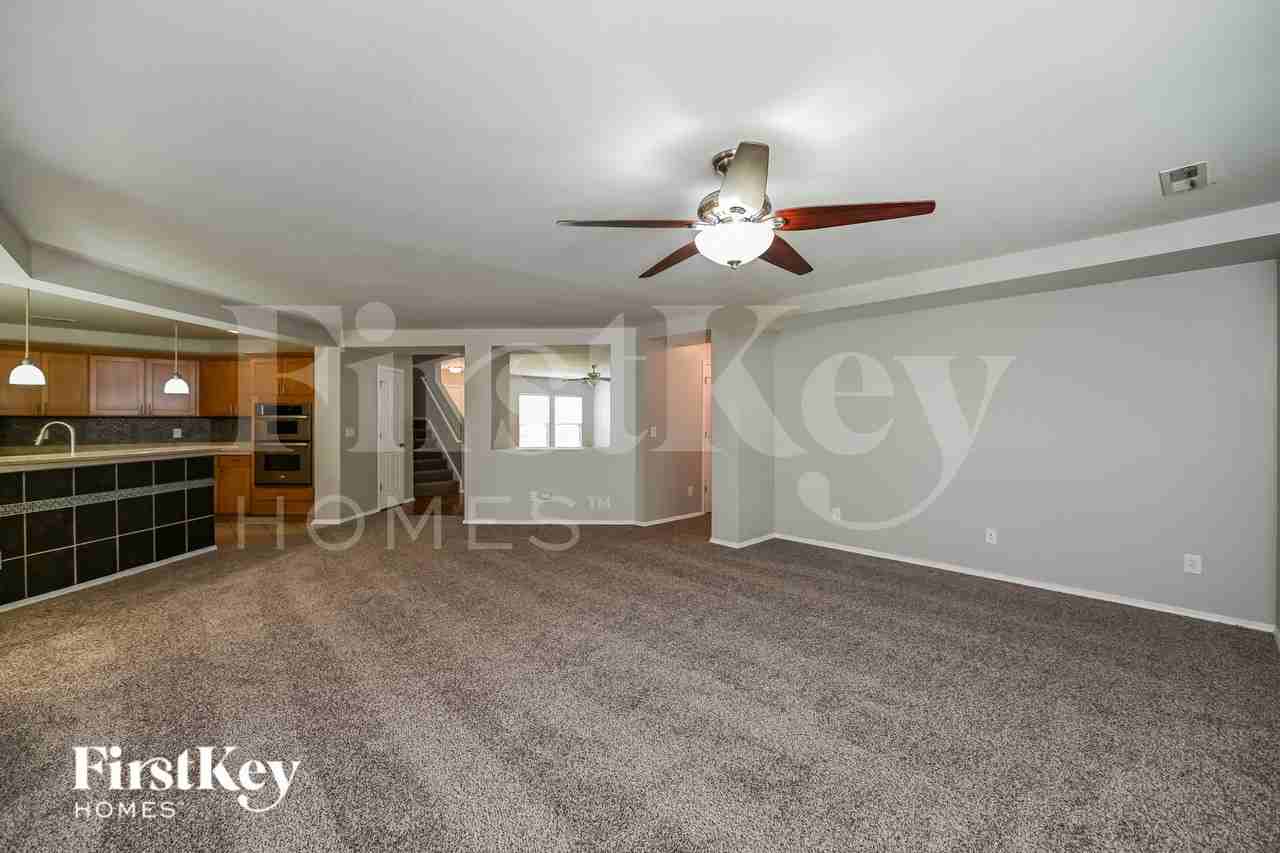 103 Salt Meadow Ln - Photo 7 of 16