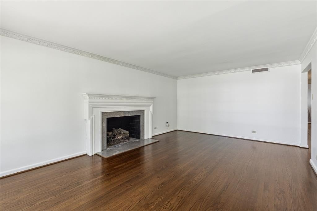 4421 University Blvd #4421 - Photo 3 of 30