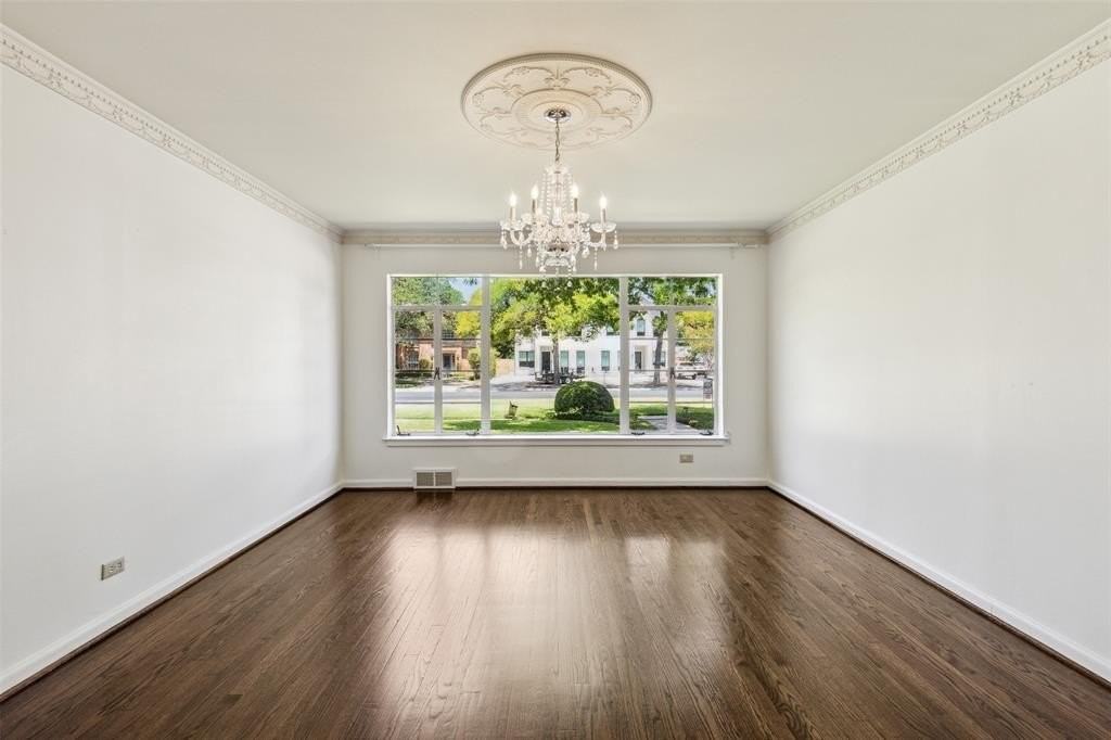 4421 University Blvd #4421 - Photo 4 of 30