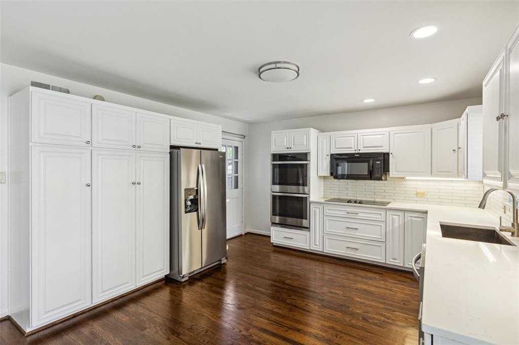 4421 University Blvd #4421 - Photo 7 of 30