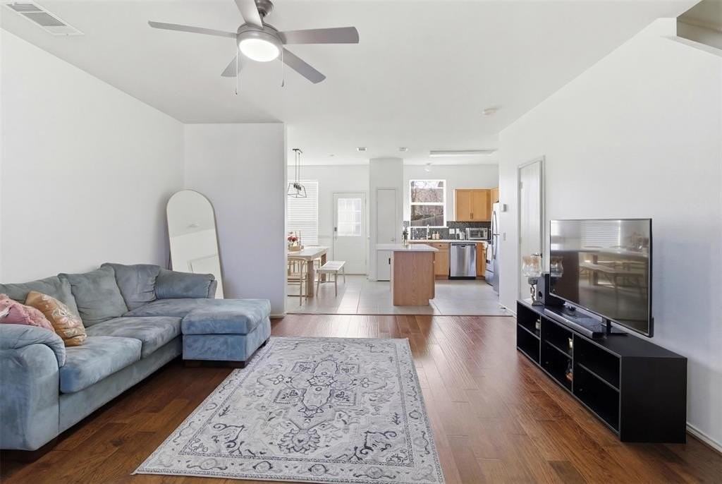 2644 Ezekial Way - Photo 3 of 20