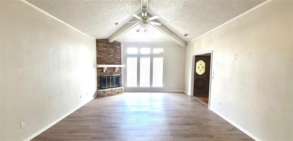 7519 Ravenswood Rd - Photo 3 of 37