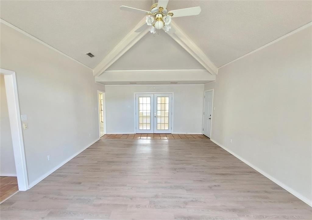 7519 Ravenswood Rd - Photo 4 of 37