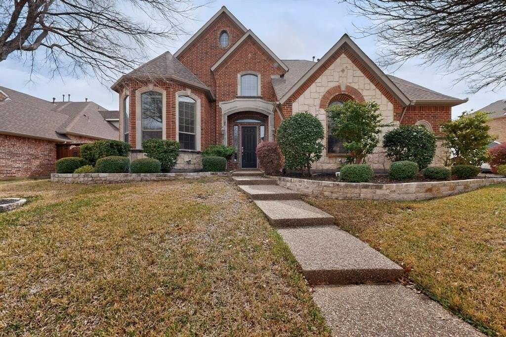 1509 Stone Dr - Photo 2 of 40