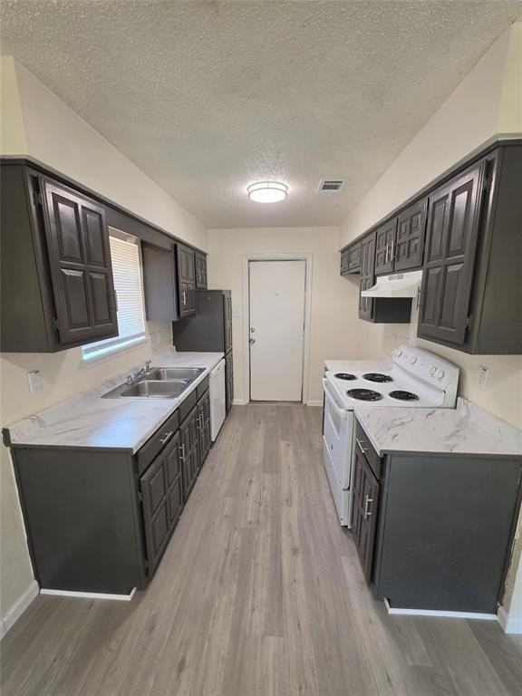 521 E Jay Ct - Photo 3 of 11