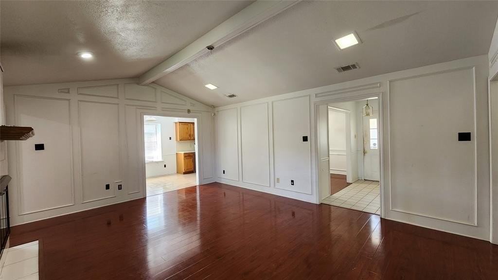 1526 Silverleaf Dr - Photo 6 of 25