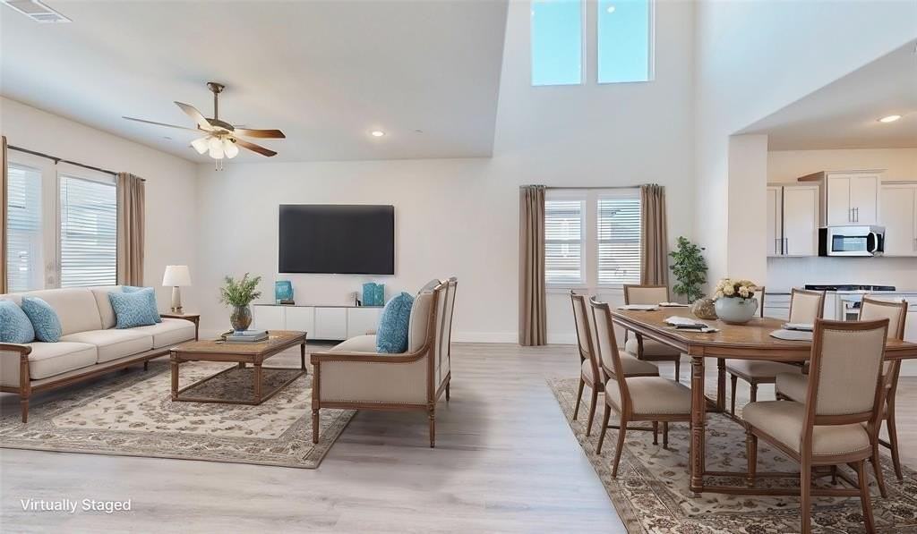 833 Concan Dr - Photo 3 of 27