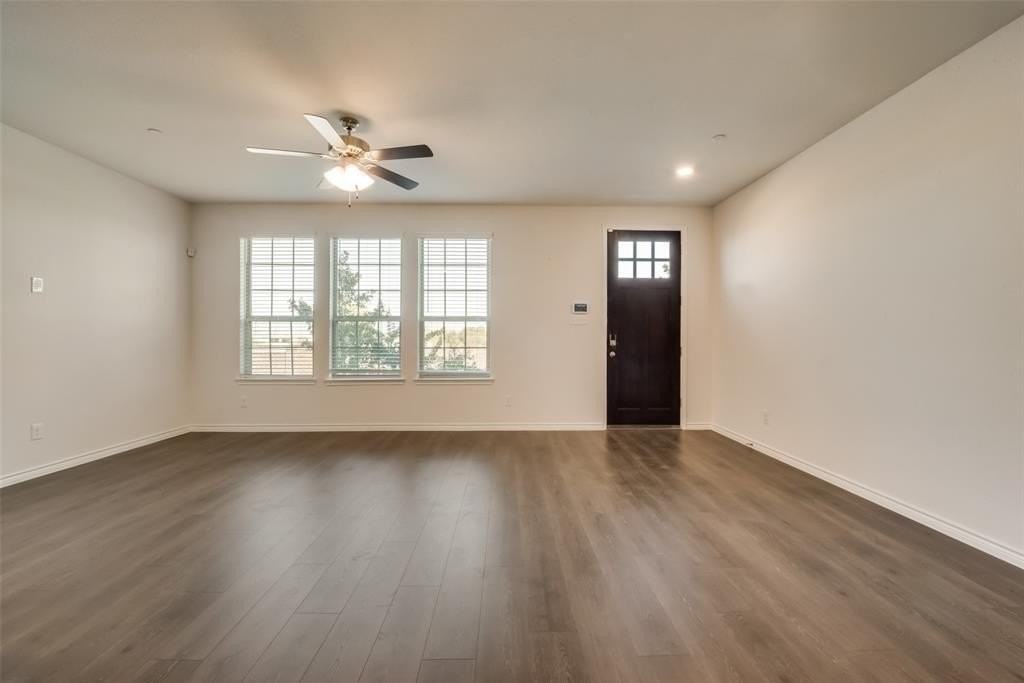 2412 Eureka Way - Photo 3 of 18