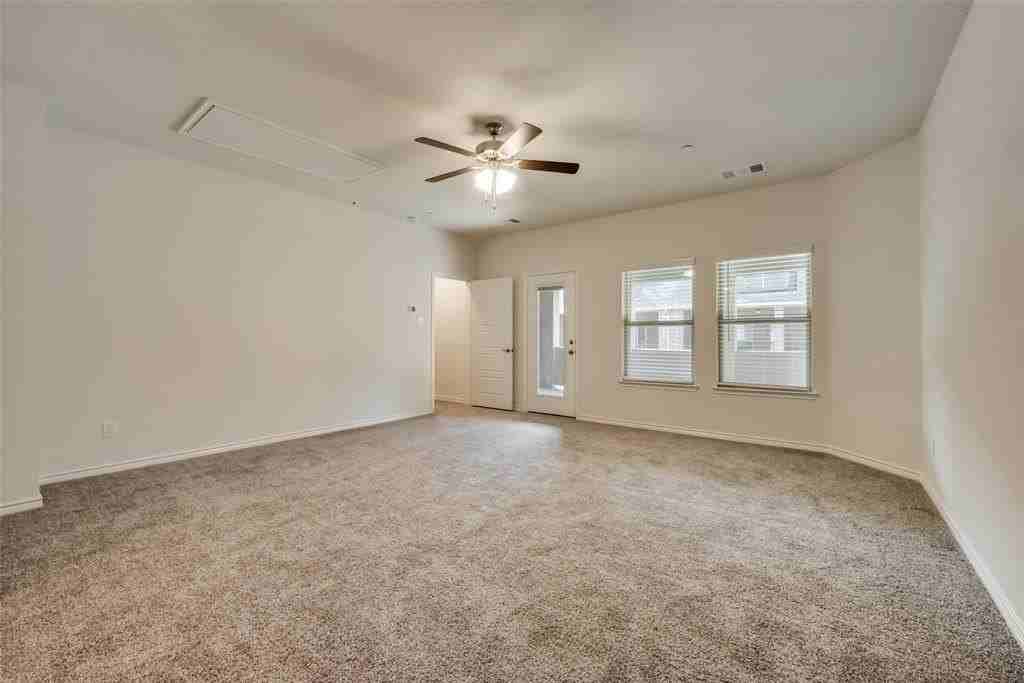 2412 Eureka Way - Photo 7 of 18