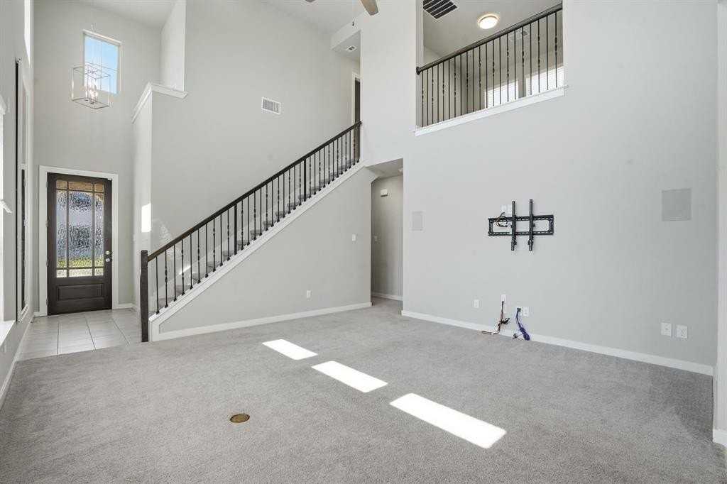 12436 Penson St - Photo 4 of 35