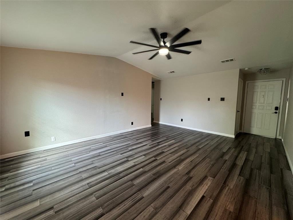 8511 Santa Rosa Dr - Photo 3 of 11