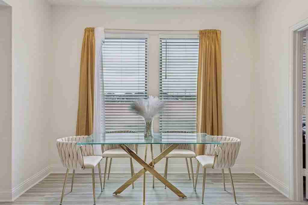 4101 Valley Mills Dr - Photo 4 of 36