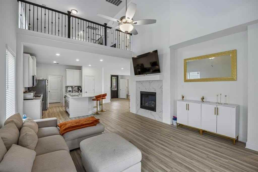 4101 Valley Mills Dr - Photo 7 of 36