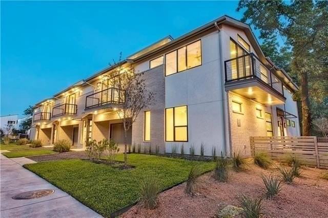 2222 N Prairie Ave #2 - Photo 3 of 35