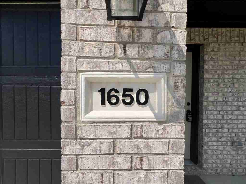 1650 Woodbrook Ln - Photo 5 of 31