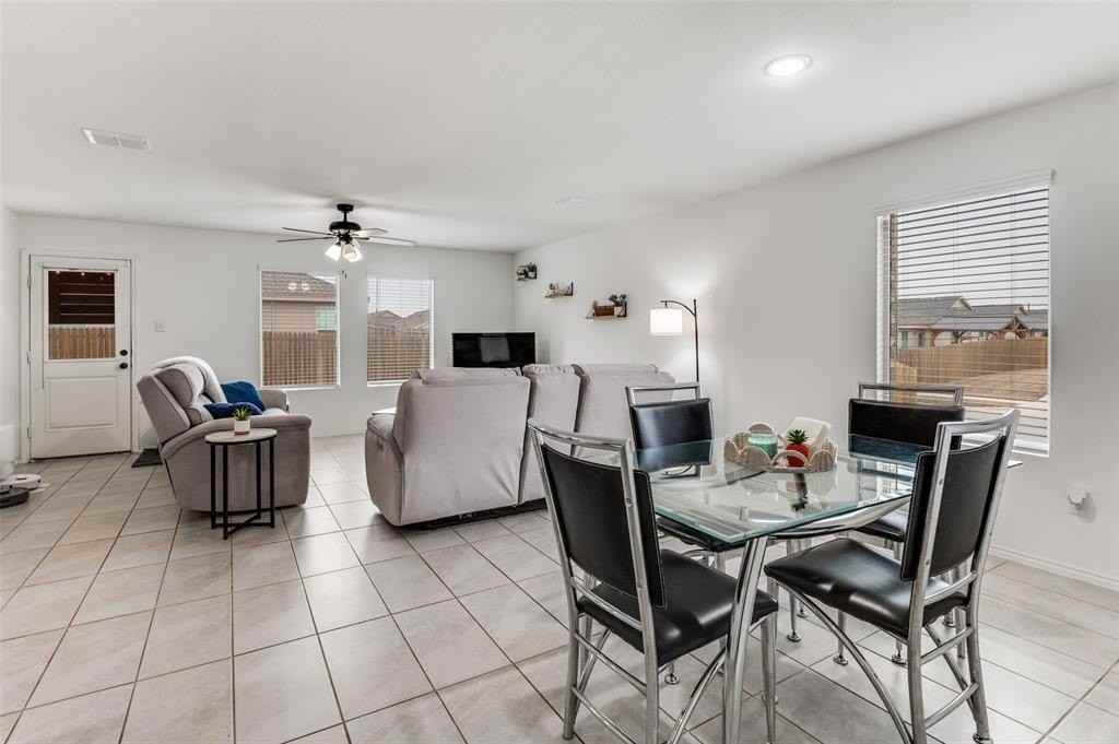 1650 Woodbrook Ln - Photo 7 of 31