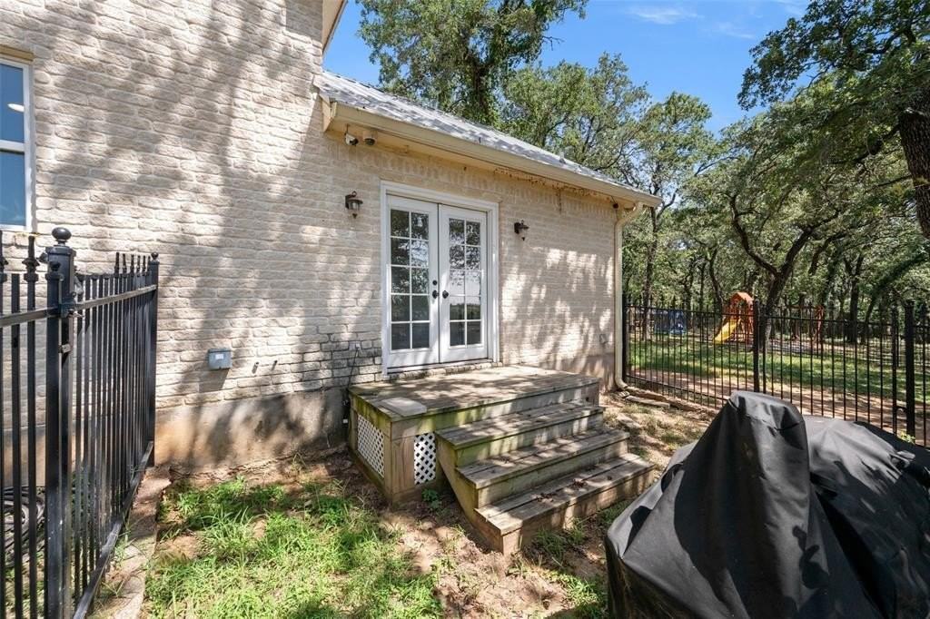 269 Harmony Rd - Photo 3 of 33