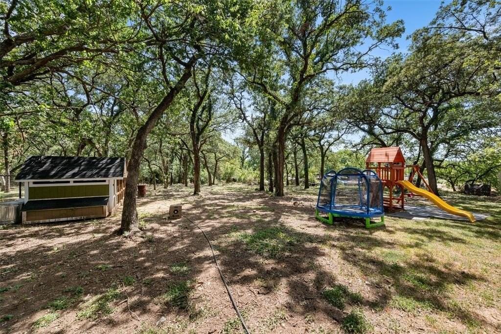 269 Harmony Rd - Photo 6 of 33