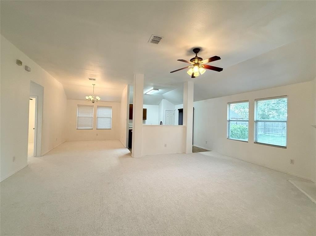 918 Fleming St - Photo 3 of 31