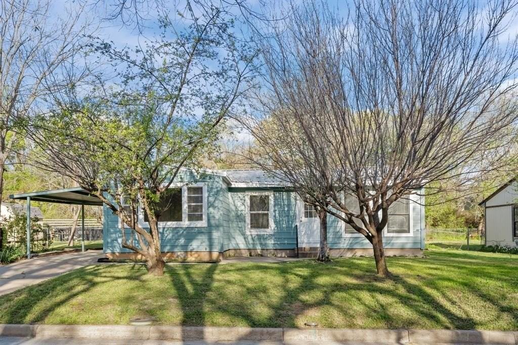 217 Clinton Dr - Photo 2 of 19