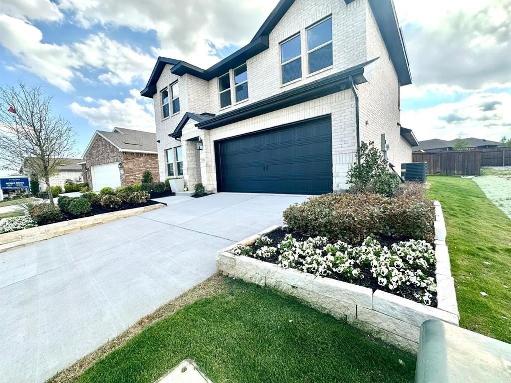 1221 James St - Photo 4 of 40