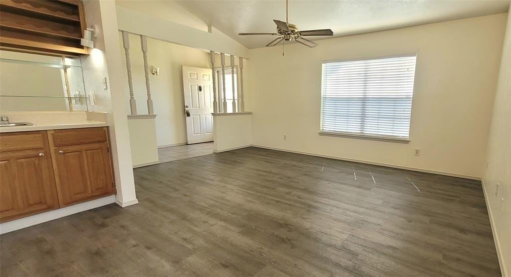 1057 Whitewater Trl - Photo 3 of 23