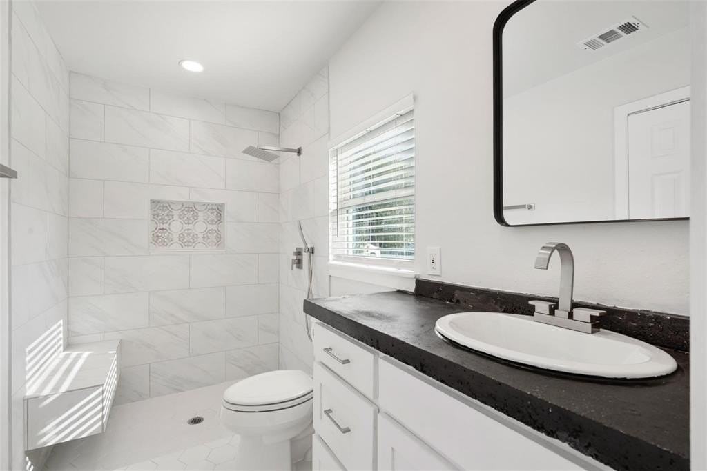 4024 Carolyn Rd - Photo 5 of 11