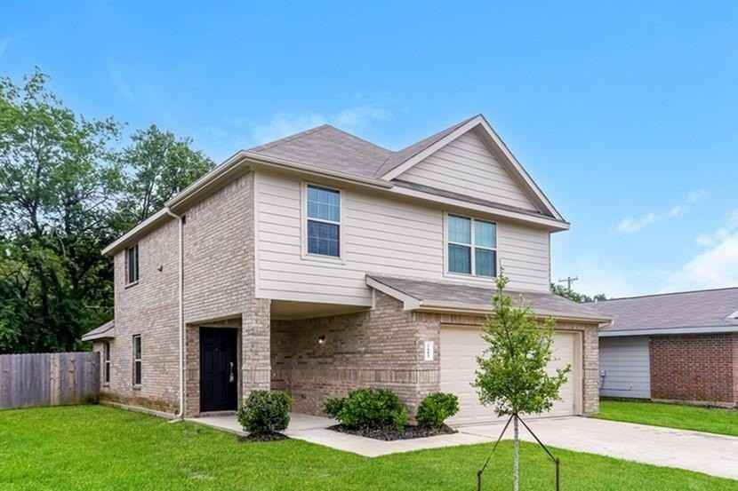 1603 S Cardinal Dr - Photo 2 of 15