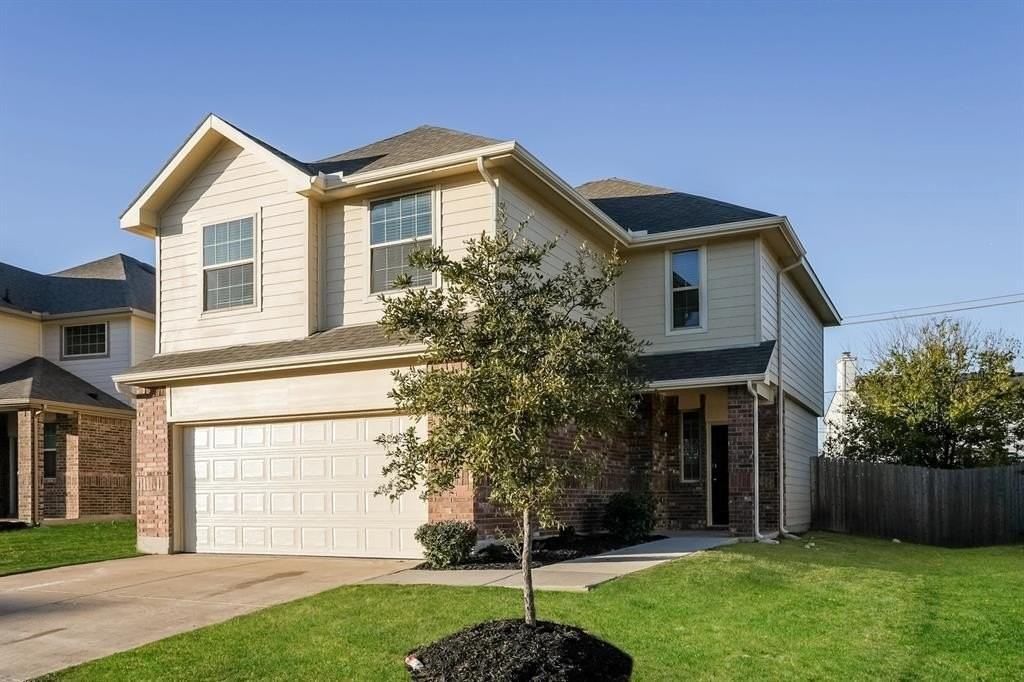 8208 Runner Oak Ln - Photo 2 of 20