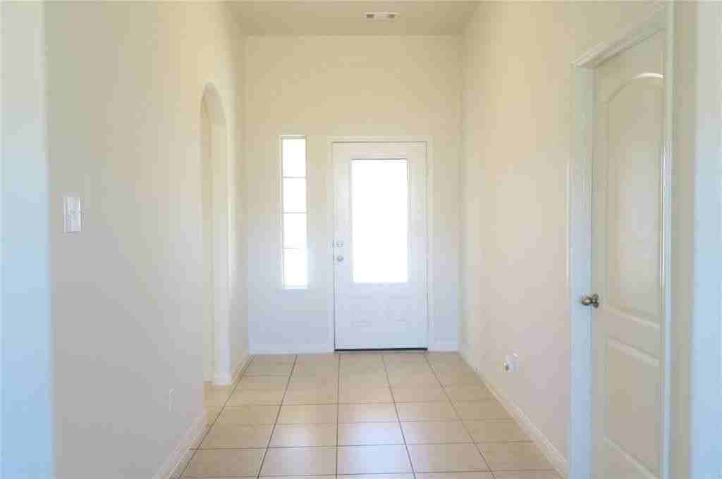 1829 Sweet Gum Dr - Photo 4 of 21