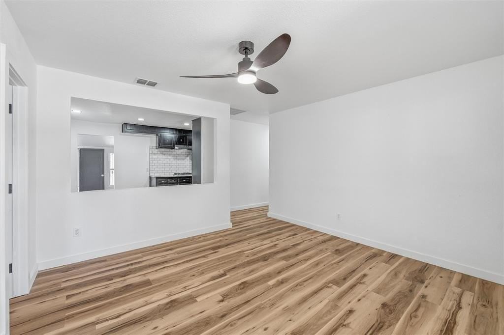 228 Kay Ln - Photo 3 of 40