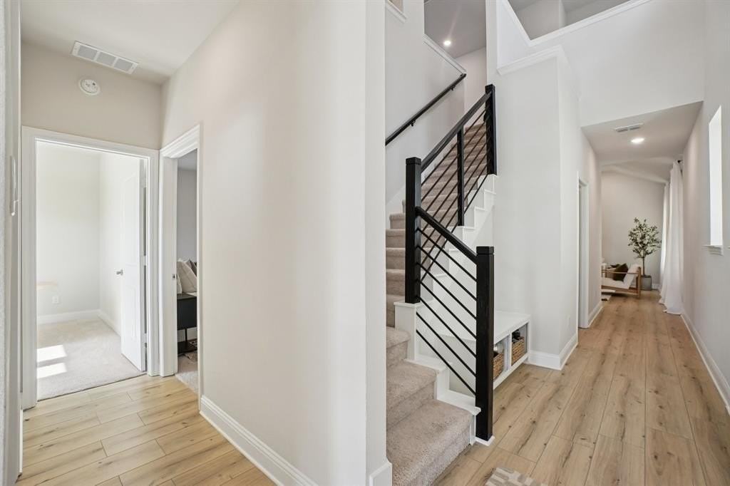 11422 Chepstow Crescent Ct - Photo 4 of 40