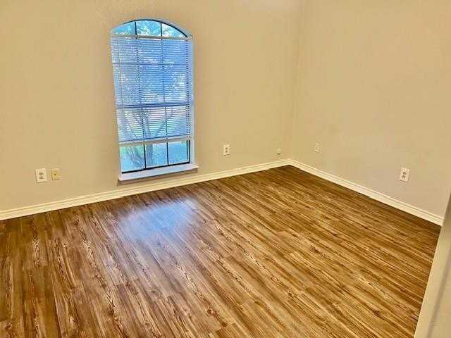 138 E Bethel School Rd - Photo 3 of 14