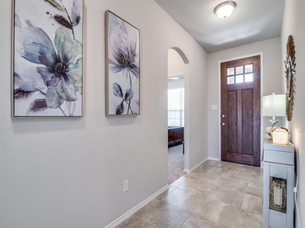 2108 Laurel St - Photo 2 of 26