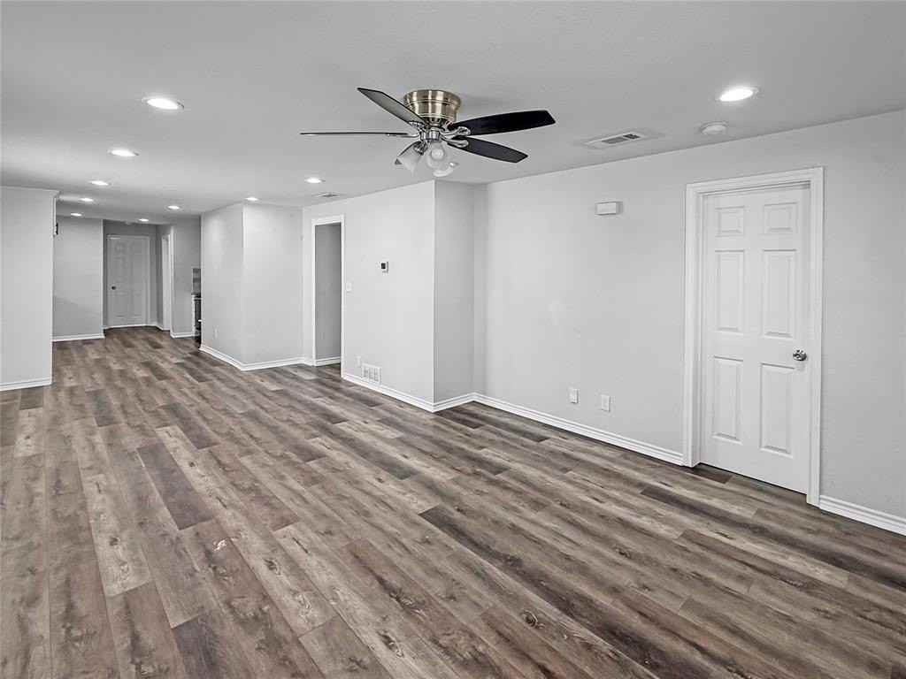 3201 Ryan Ave - Photo 6 of 25