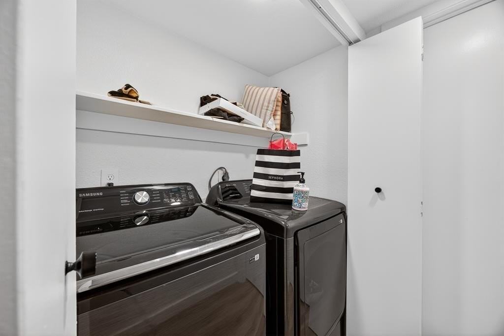 2621 Amherst Ct - Photo 6 of 14