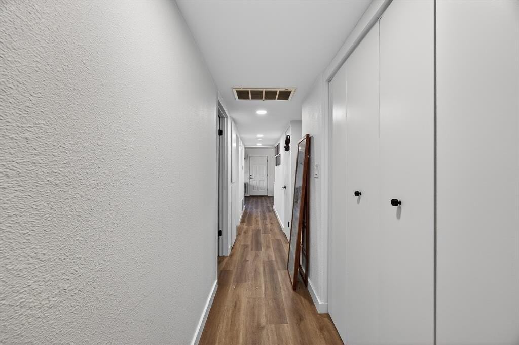 2621 Amherst Ct - Photo 7 of 14